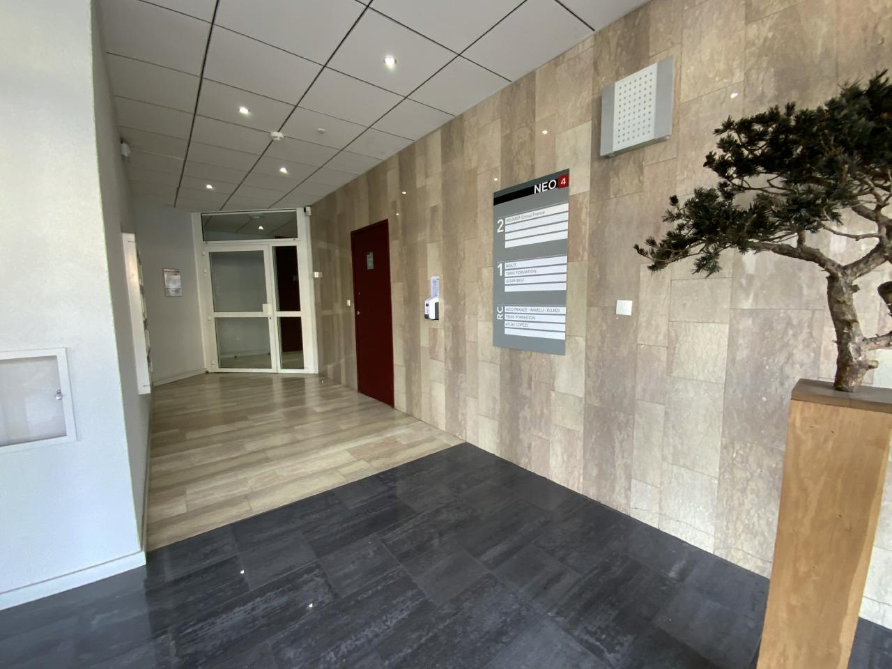 Bureau Bron 233m² Location bureau Bron Rhône OLBUR2310030 4